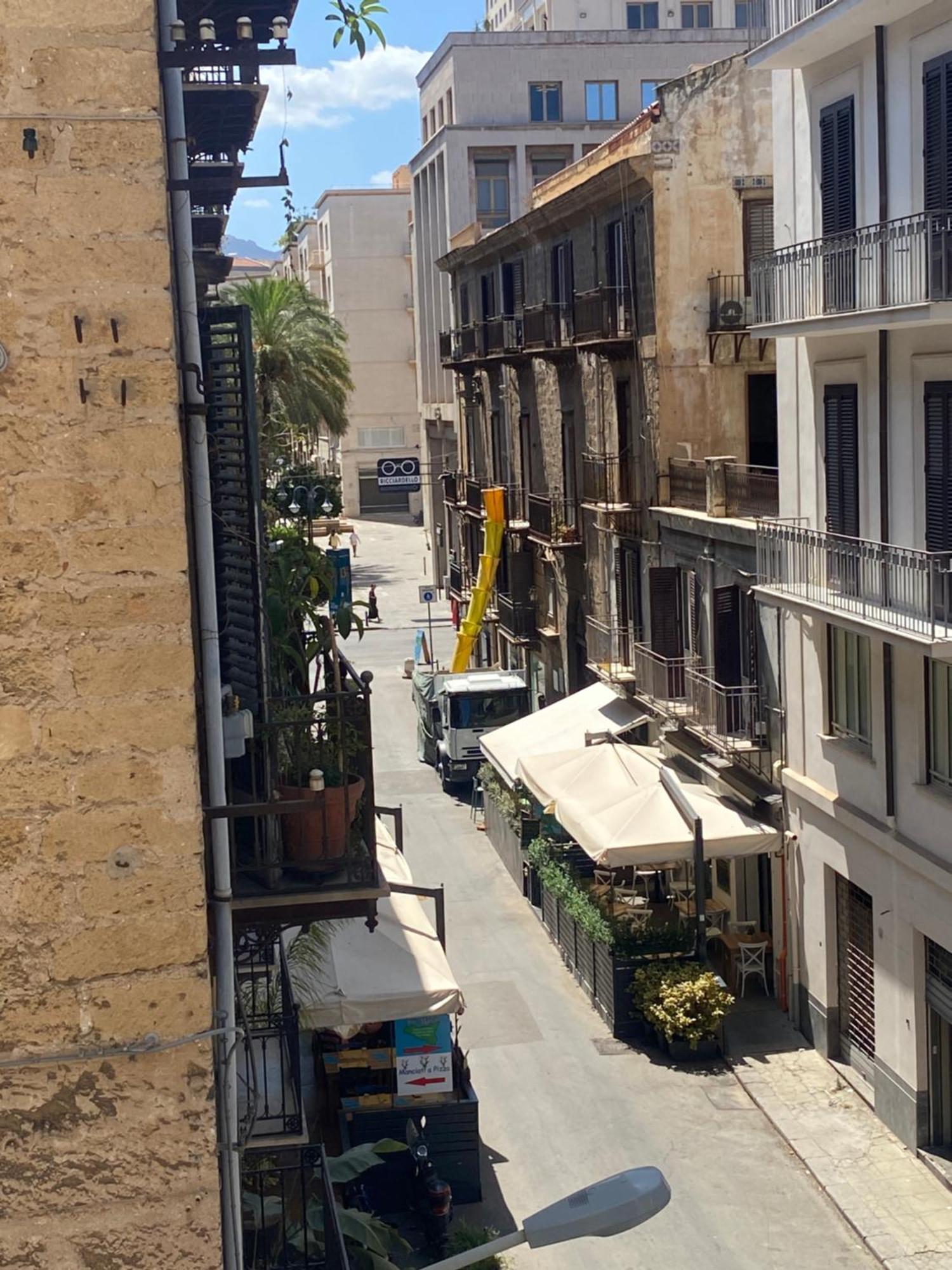 La Dimora Dei Teatri, Luxury Rooms Palermo Bagian luar foto
